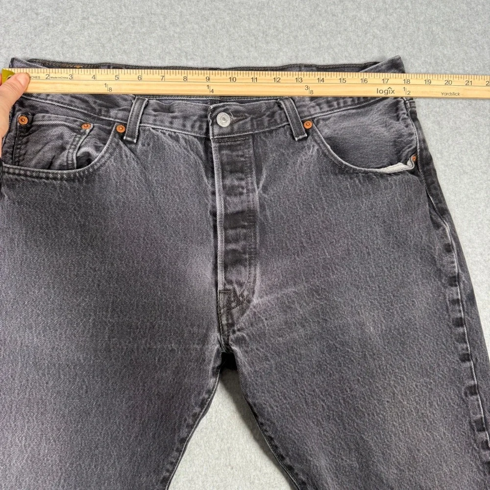 Levis 501 Mens Original Fit Straight Leg Button Fly Black Denim Jeans 38x30